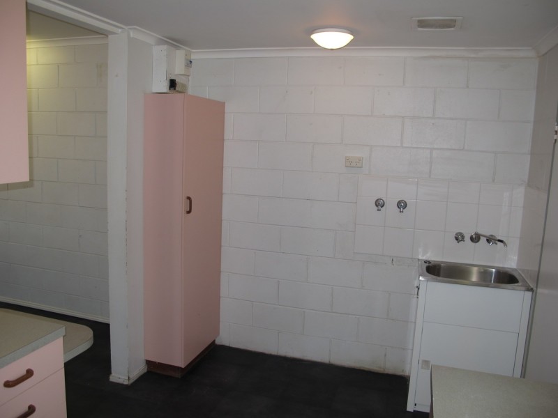 8/2A Powell Street, Bowen QLD 4805