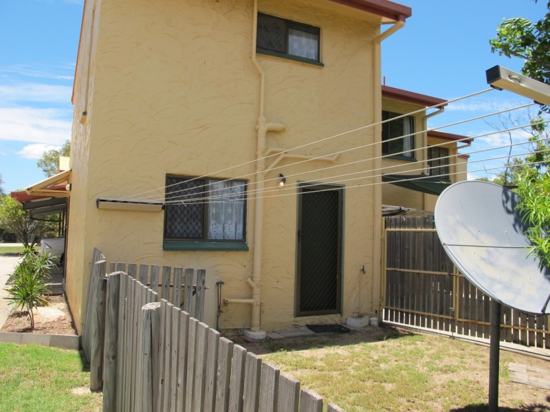 8/2A Powell Street, Bowen QLD 4805