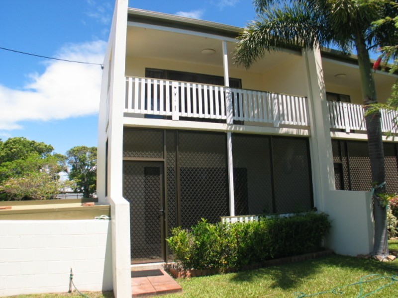 1/60 Herbert Street, Bowen QLD 4805