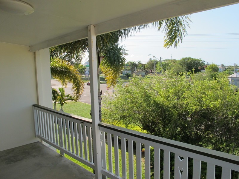 1/60 Herbert Street, Bowen QLD 4805