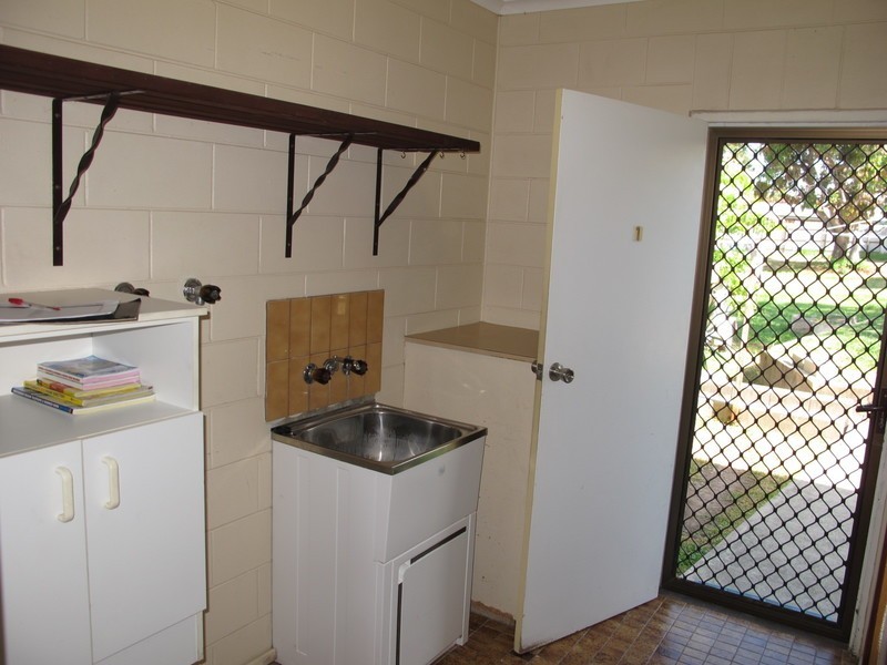 1/60 Herbert Street, Bowen QLD 4805