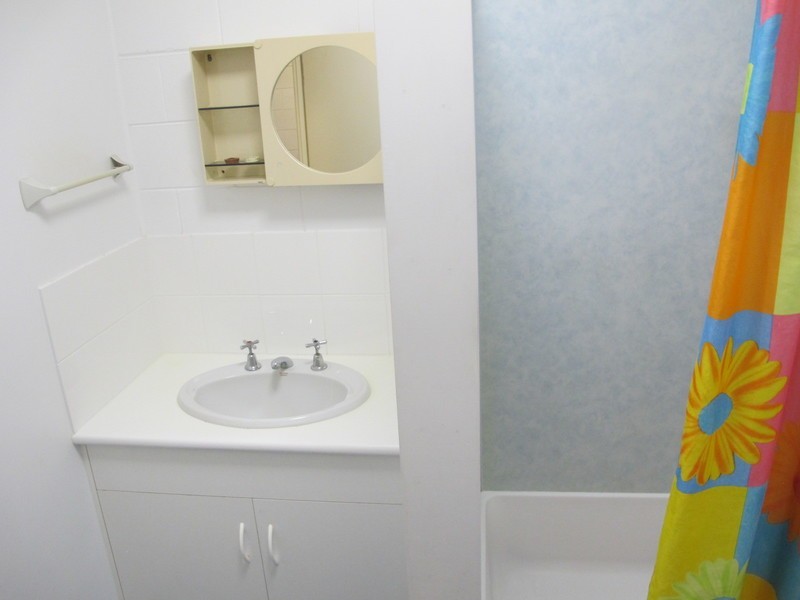 1/60 Herbert Street, Bowen QLD 4805