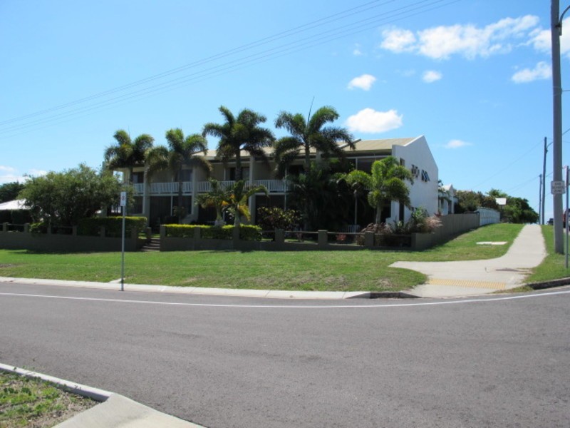 1/60 Herbert Street, Bowen QLD 4805