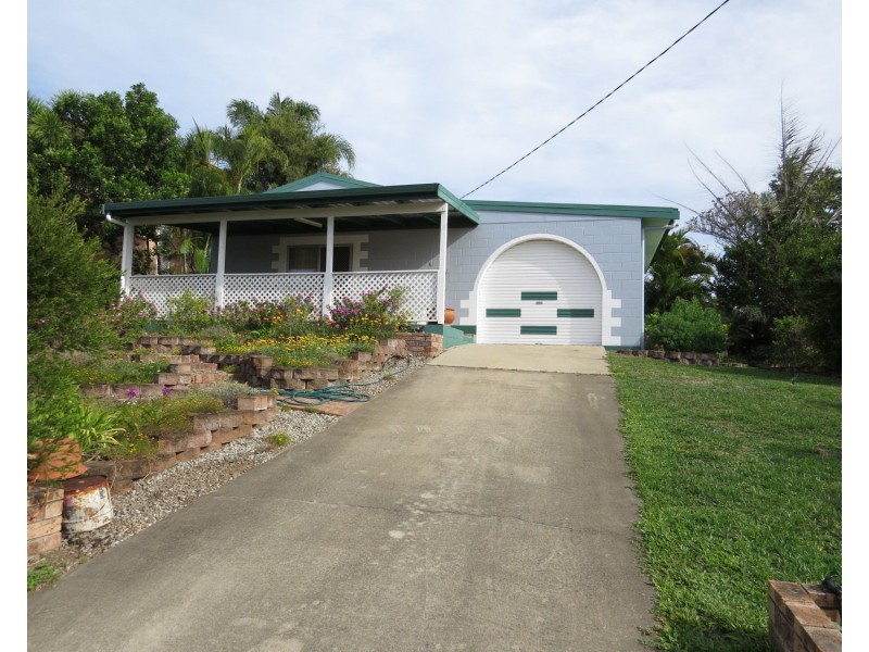 9 Sunset Crescent, Bowen QLD 4805