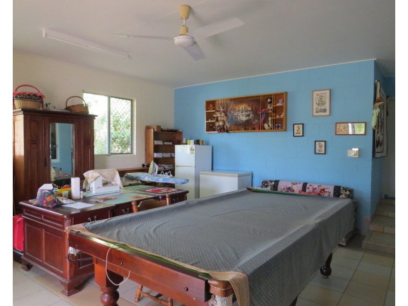 9 Sunset Crescent, Bowen QLD 4805