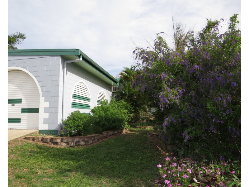 9 Sunset Crescent, Bowen QLD 4805
