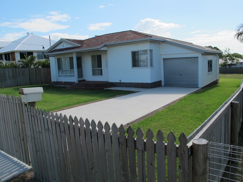 32 Kennedy Street, Bowen QLD 4805