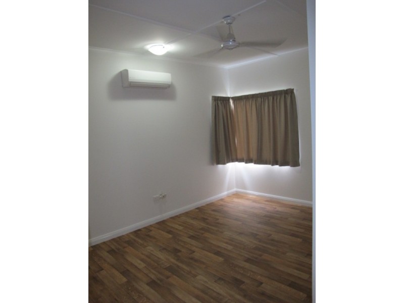 32 Kennedy Street, Bowen QLD 4805