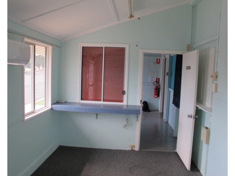 52 Herbert Street, Bowen QLD 4805