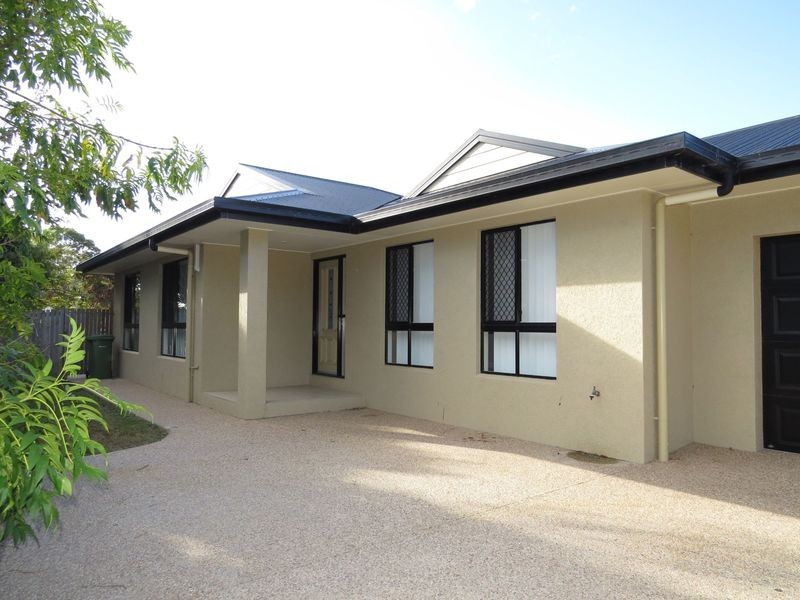 2/98 a Williams Street, Bowen QLD 4805