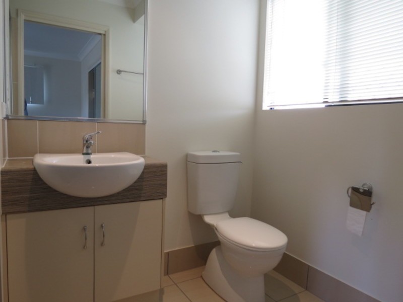 2/98 a Williams Street, Bowen QLD 4805