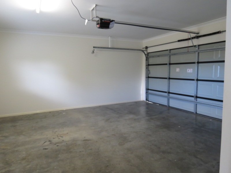 2/98 a Williams Street, Bowen QLD 4805