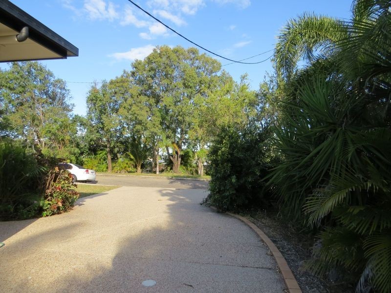 2/98 a Williams Street, Bowen QLD 4805