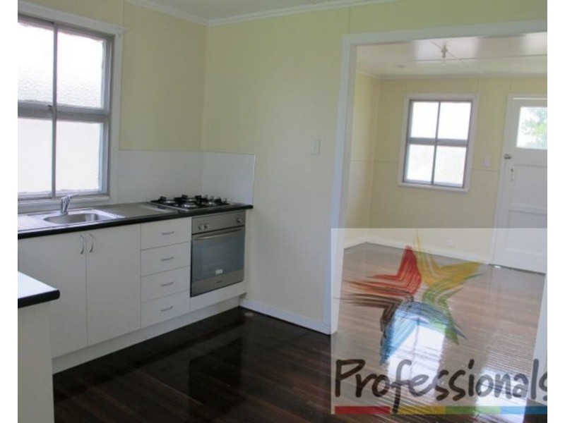 9 Reynolds Street, Bowen QLD 4805