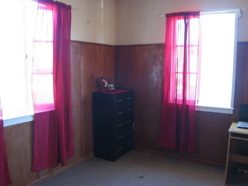 105 Powell Street, Bowen QLD 4805