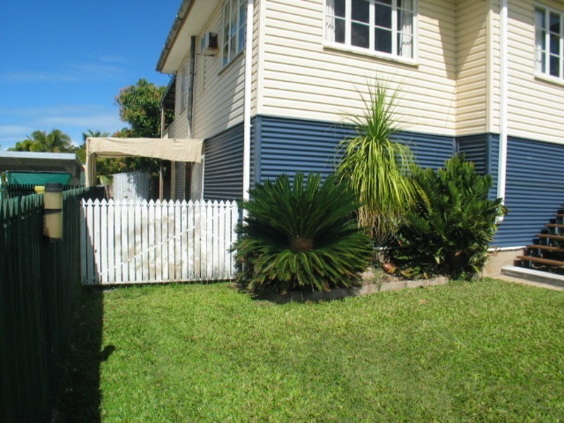 105 Powell Street, Bowen QLD 4805