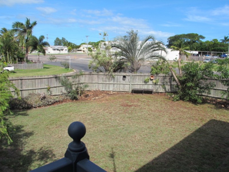 72 Livingstone Street, Bowen QLD 4805