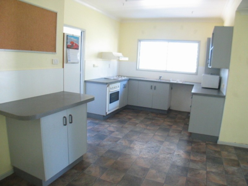 72 Livingstone Street, Bowen QLD 4805
