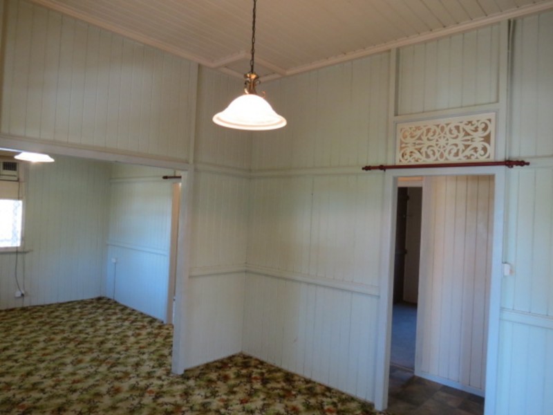 72 Livingstone Street, Bowen QLD 4805