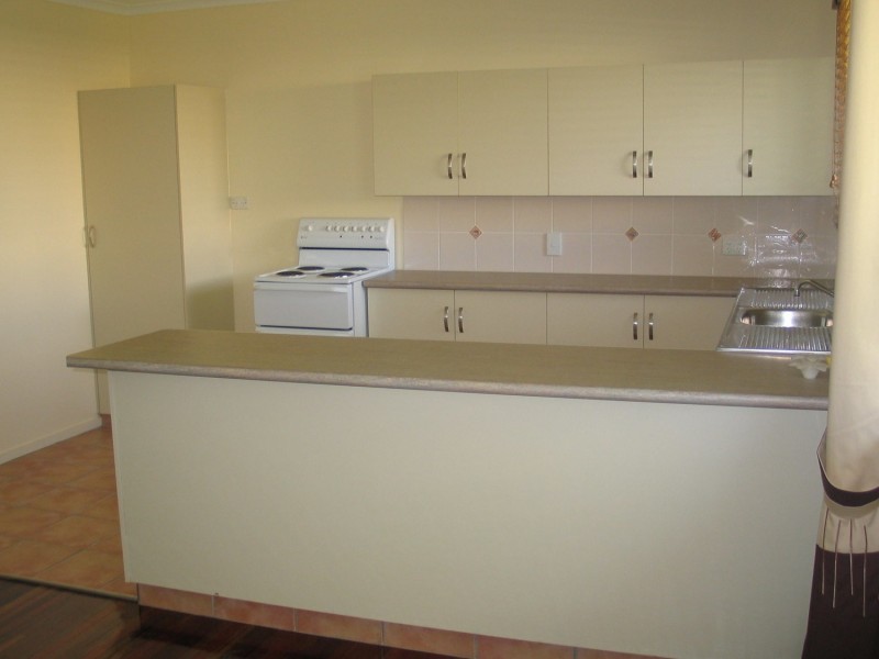 19 West Street, Bowen QLD 4805