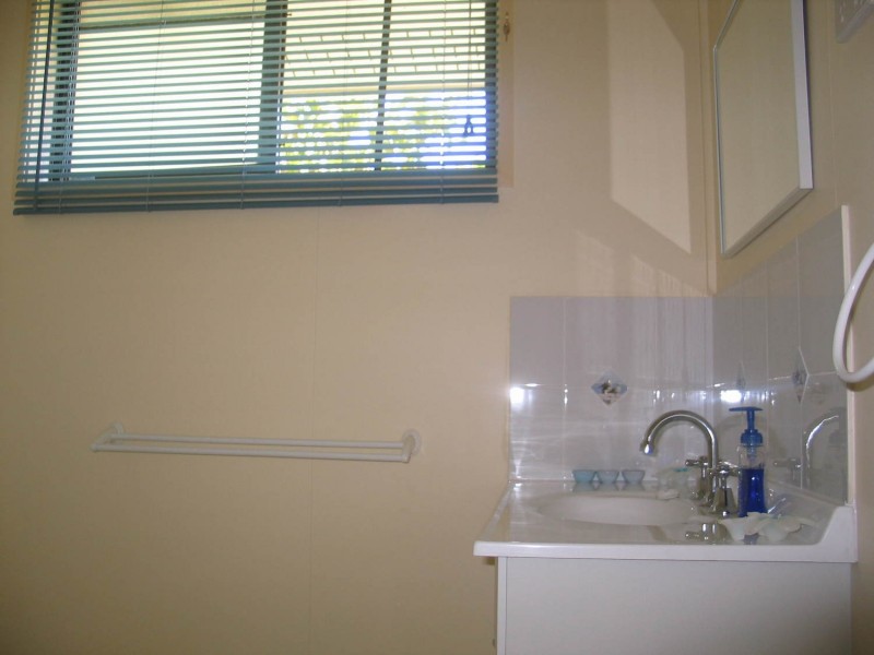 19 West Street, Bowen QLD 4805