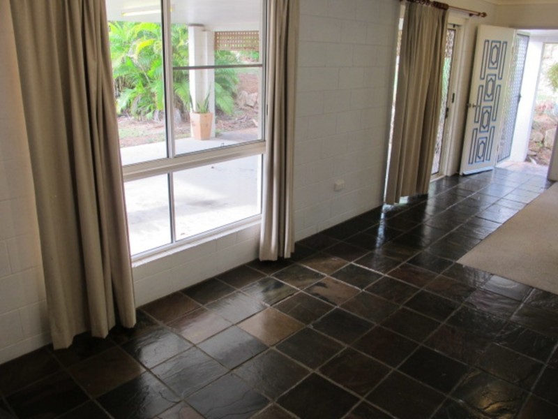 81 Poole Street, Bowen QLD 4805