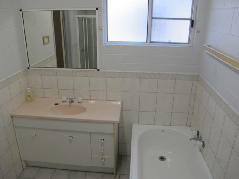 81 Poole Street, Bowen QLD 4805