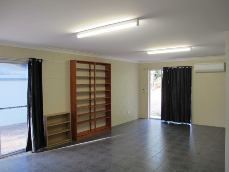 81 Poole Street, Bowen QLD 4805