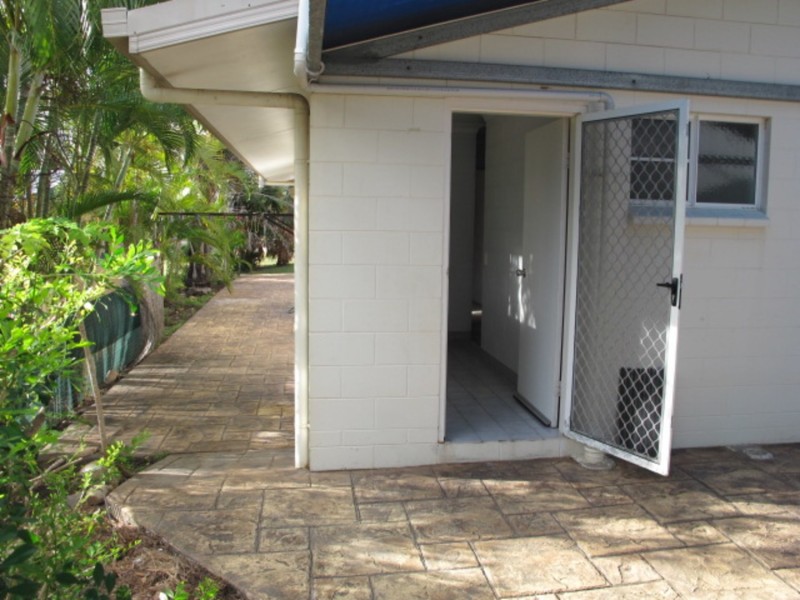 81 Poole Street, Bowen QLD 4805