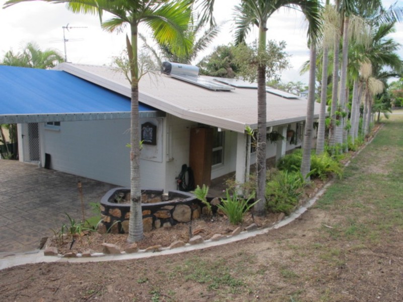 81 Poole Street, Bowen QLD 4805