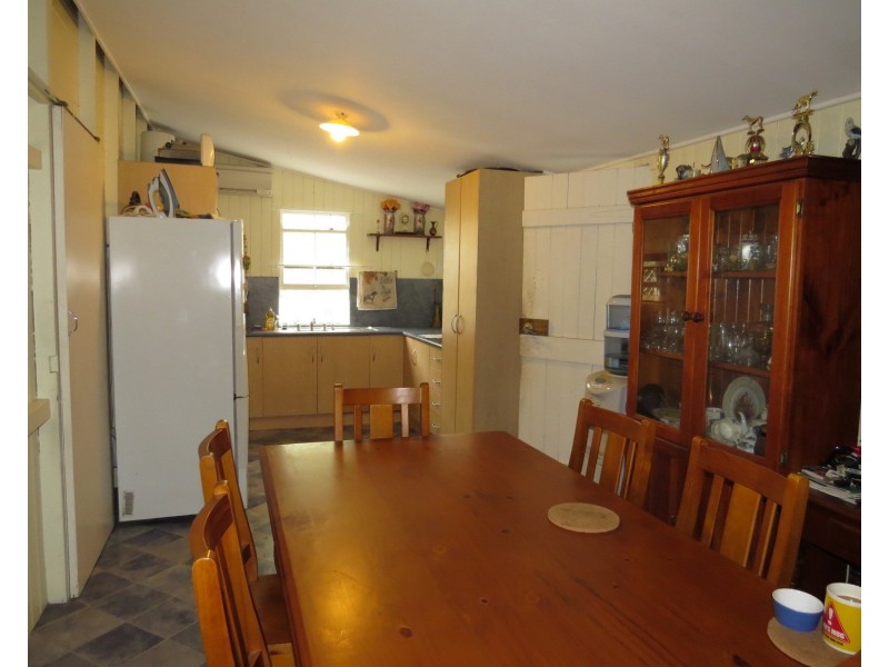 2 Belgravia Road, Bowen QLD 4805