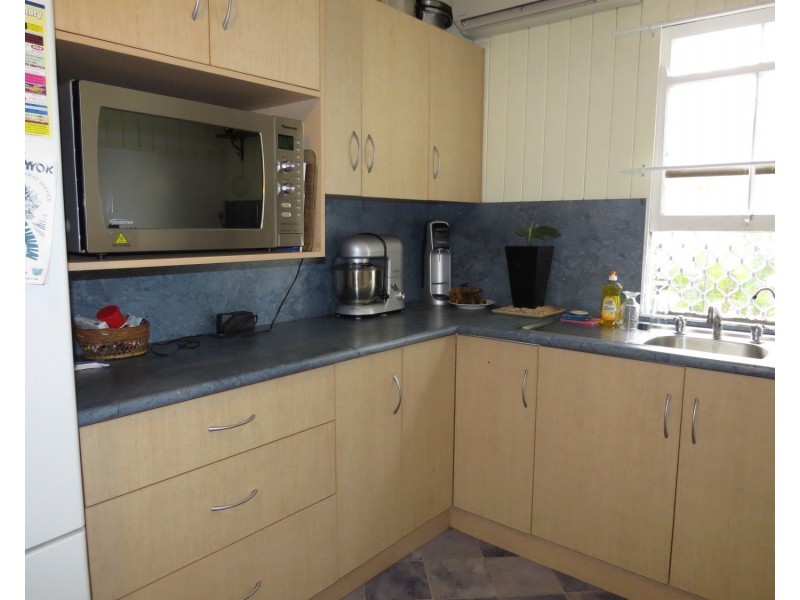 2 Belgravia Road, Bowen QLD 4805