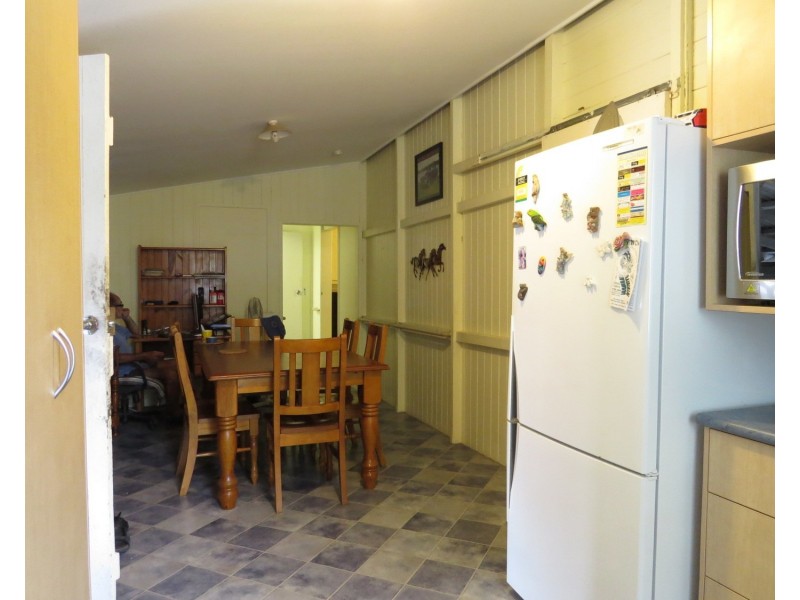 2 Belgravia Road, Bowen QLD 4805