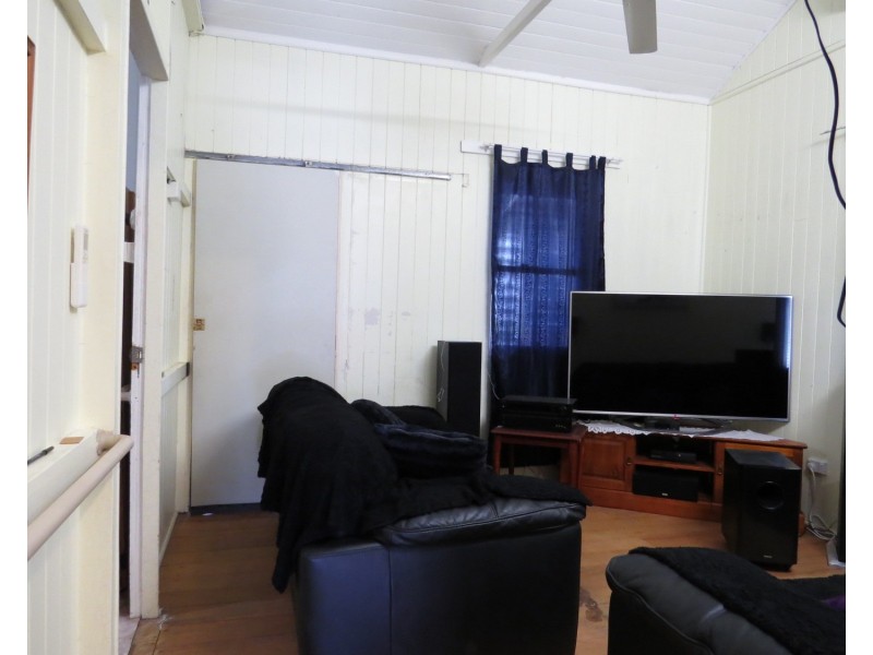 2 Belgravia Road, Bowen QLD 4805