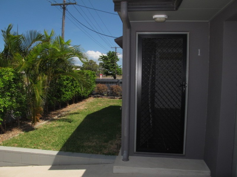 1/16 Williams Street, Bowen QLD 4805