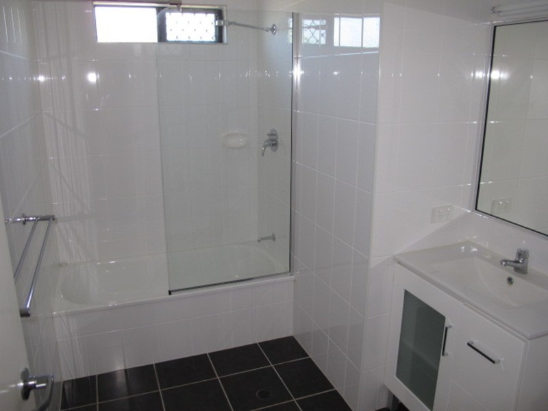 1/16 Williams Street, Bowen QLD 4805