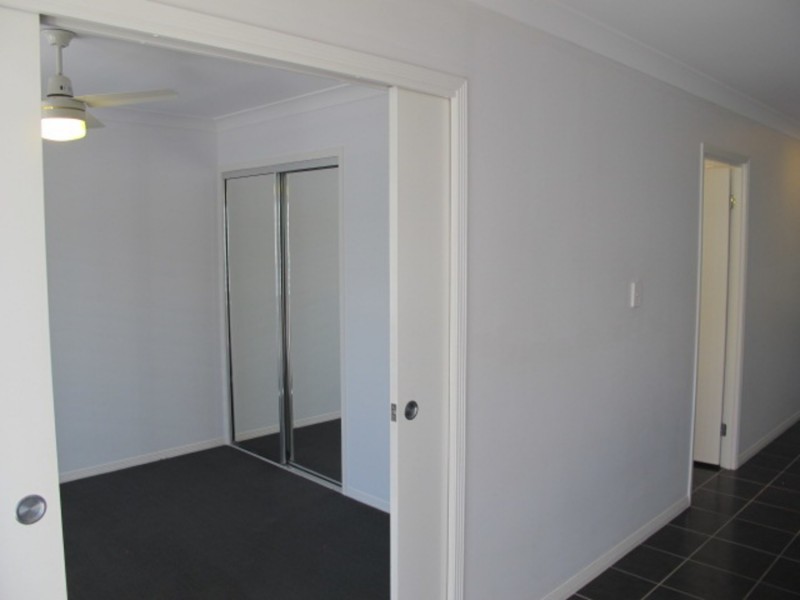 2/16 Williams Street, Bowen QLD 4805