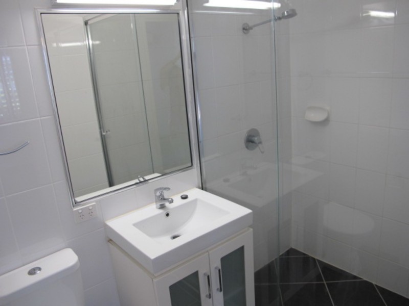 2/16 Williams Street, Bowen QLD 4805