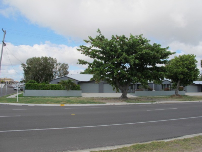 2/16 Williams Street, Bowen QLD 4805