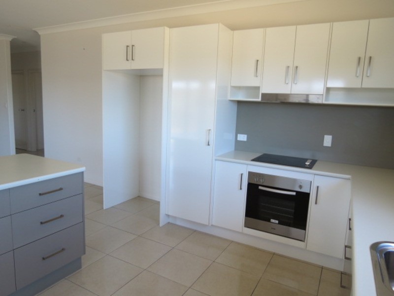 28 Skene Street, Bowen QLD 4805