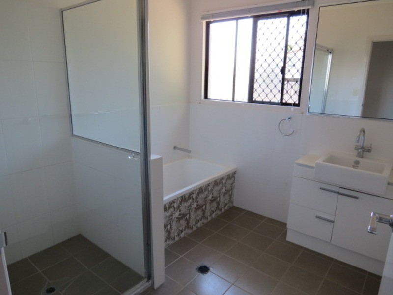 28 Skene Street, Bowen QLD 4805