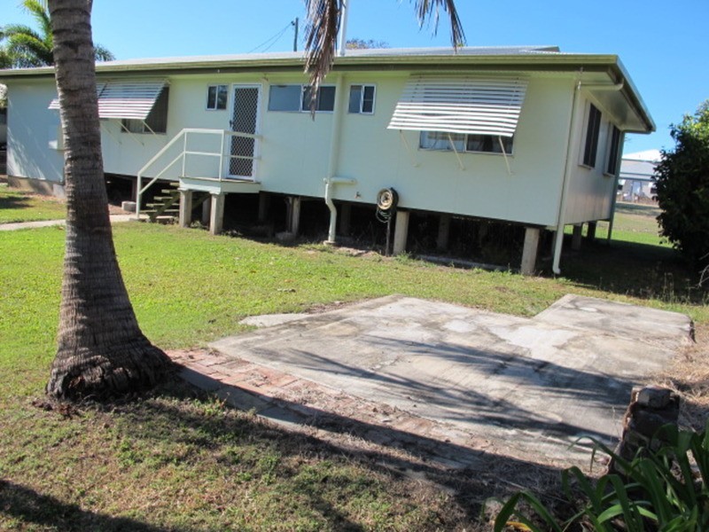 34 Thomas Street, Bowen QLD 4805