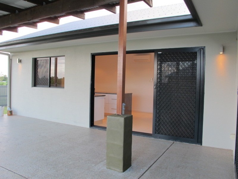 6 Silk Road, Bowen QLD 4805