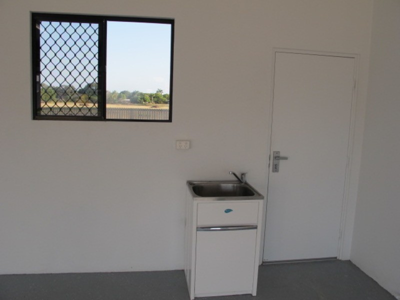 6 Silk Road, Bowen QLD 4805