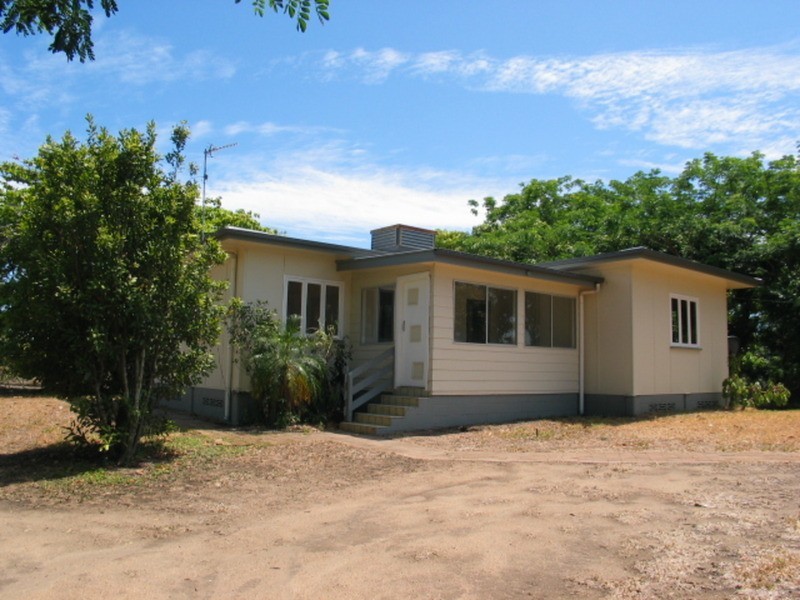 20 Murray Avenue, Bowen QLD 4805