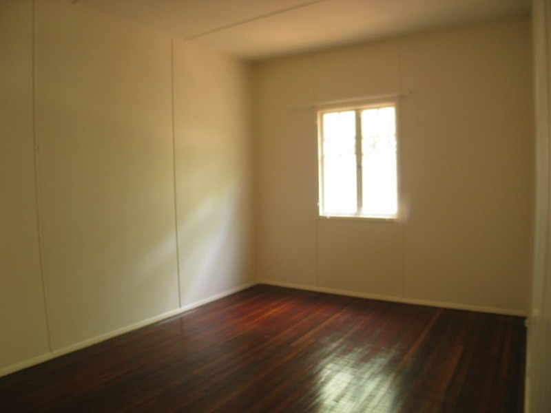 20 Murray Avenue, Bowen QLD 4805