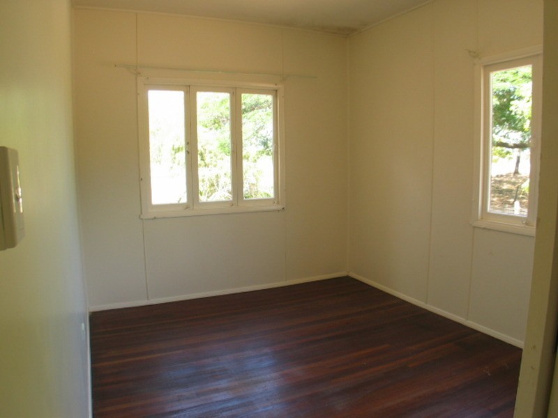 20 Murray Avenue, Bowen QLD 4805