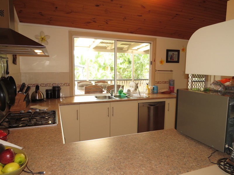 15 Poole Street, Bowen QLD 4805