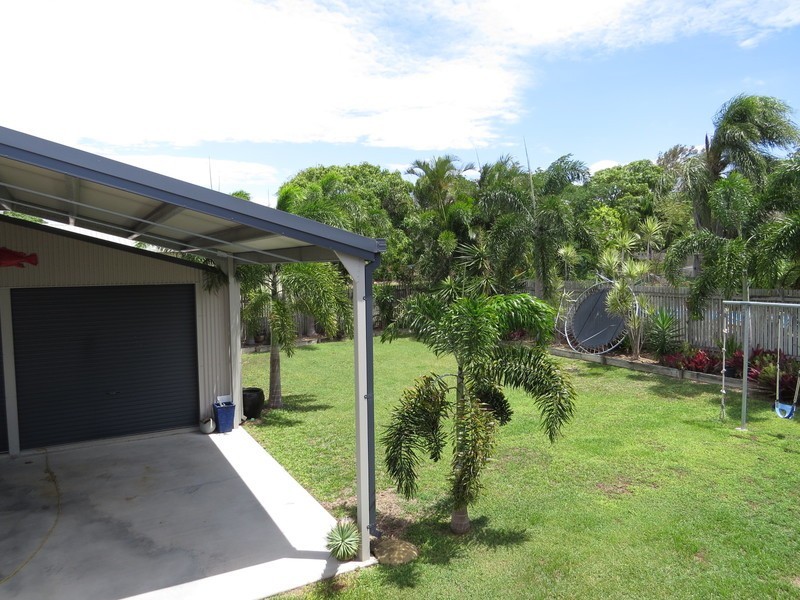 15 Poole Street, Bowen QLD 4805