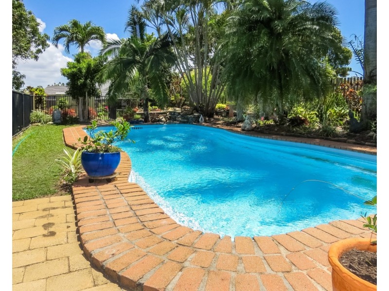 15 Gilbert Street, Bowen QLD 4805